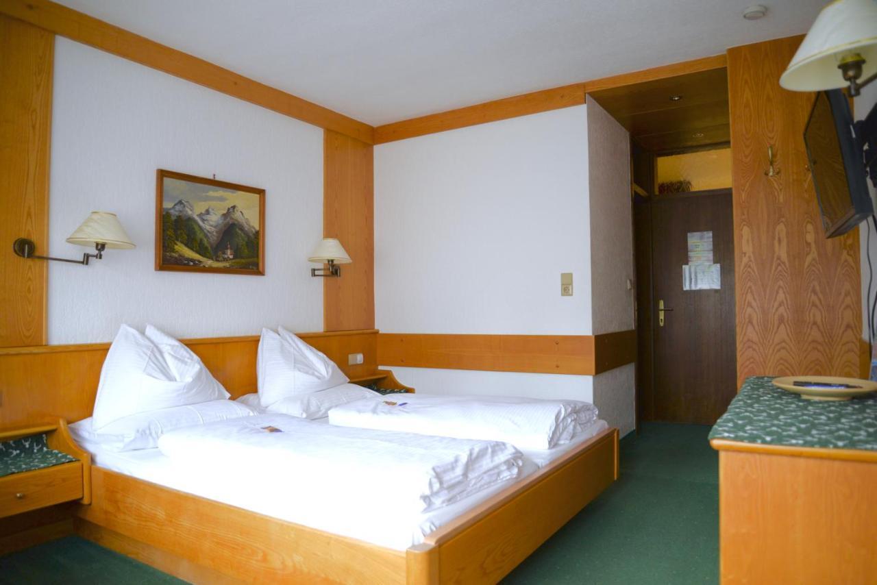 Haus Patricia Hotell Lofer Eksteriør bilde